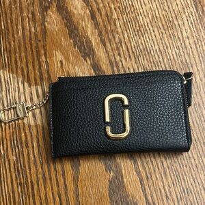 Marc Jacobs The pebble J Marc top zip multi wallet